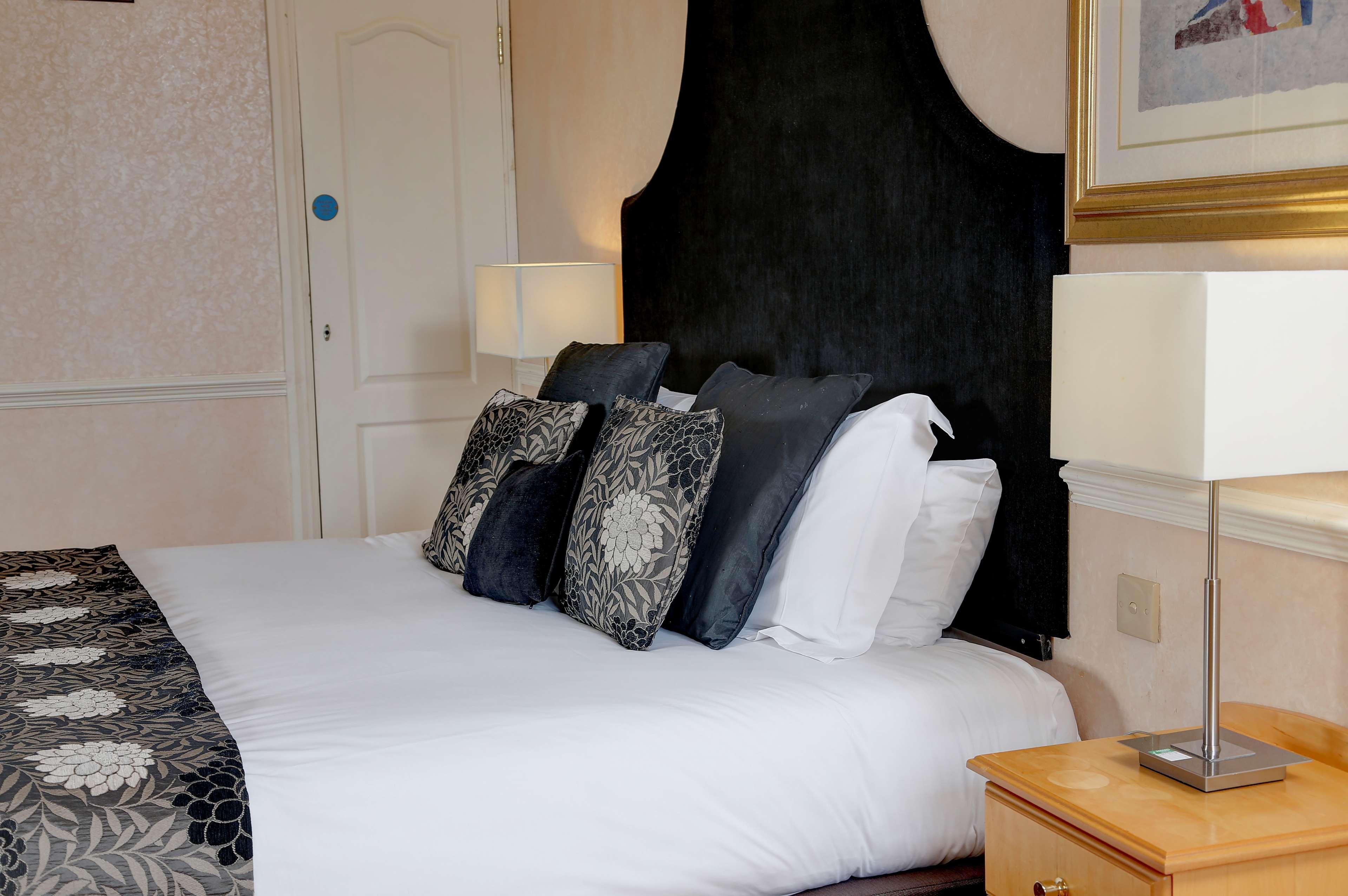 Holiday Inn - Manchester - Oldham By Ihg Exterior foto