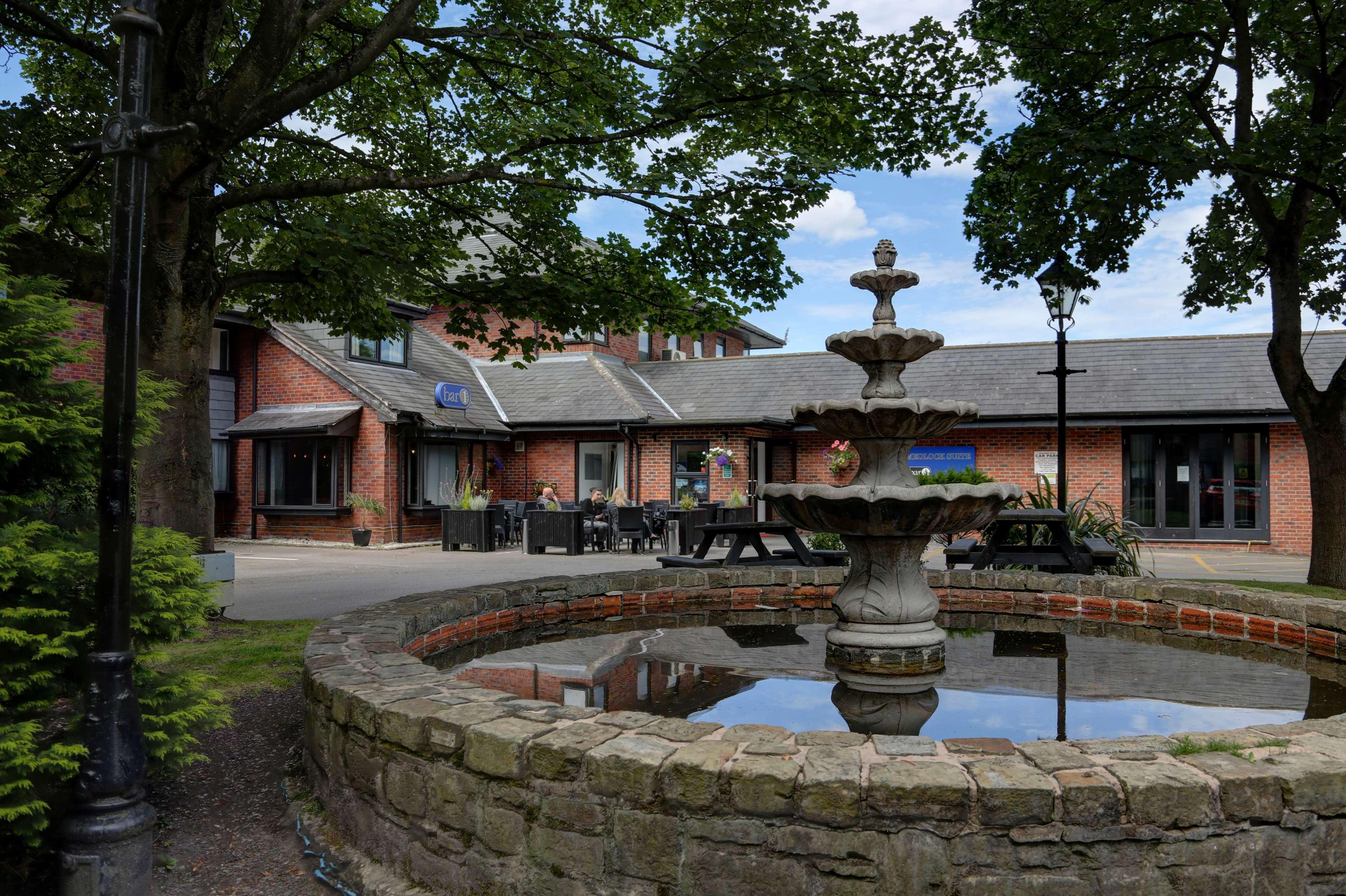 Holiday Inn - Manchester - Oldham By Ihg Exterior foto