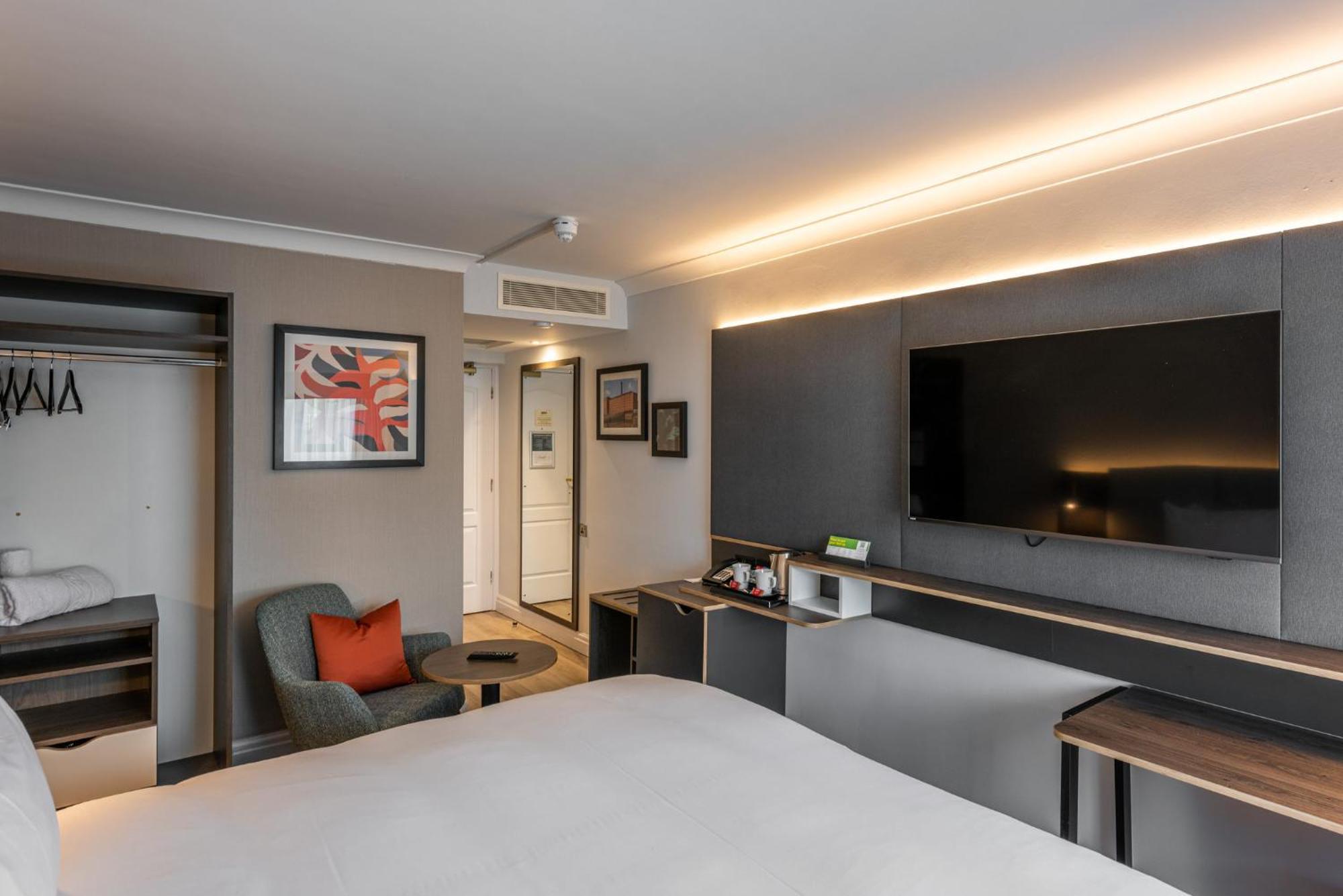 Holiday Inn - Manchester - Oldham By Ihg Exterior foto