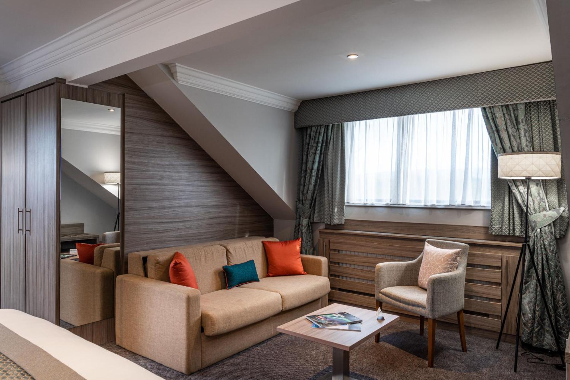 Holiday Inn - Manchester - Oldham By Ihg Exterior foto
